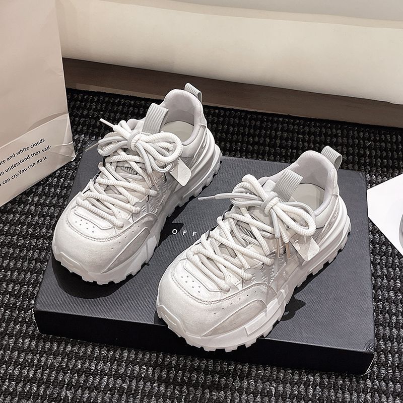 Chunky-Sneaker im Herbst-Vinta – Sewing Latex Bewertung und Preis