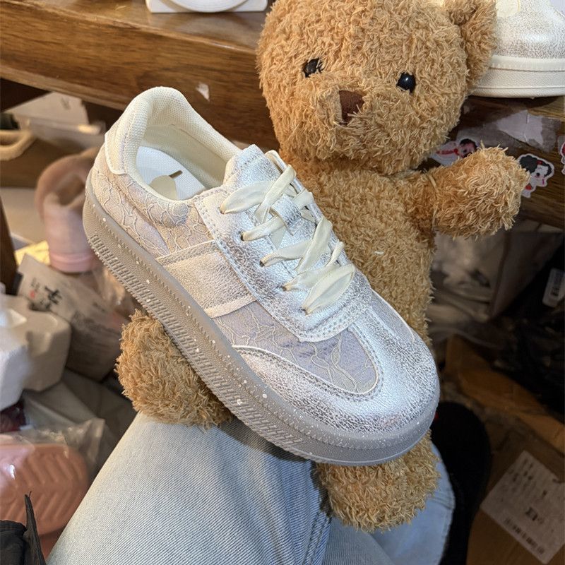 Deutsche Trainer-Sneaker für D – Sewing Latex Bewertung und Preis